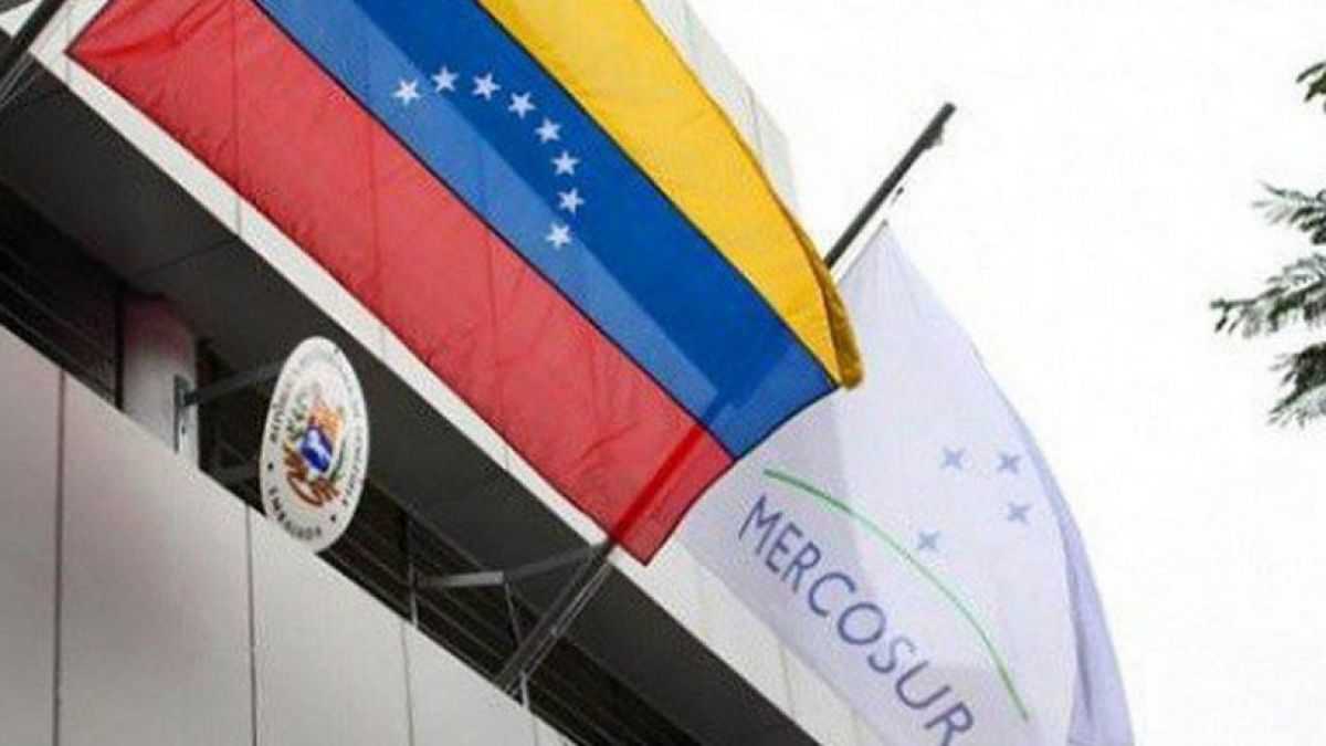 altText(Por incumplir acuerdos, Venezuela fue suspendida del Mercosur)}