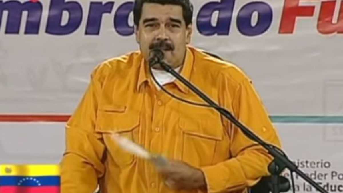 altText(Maduro le respondió a Juan Manuel Santos con un video de El Chavo)}