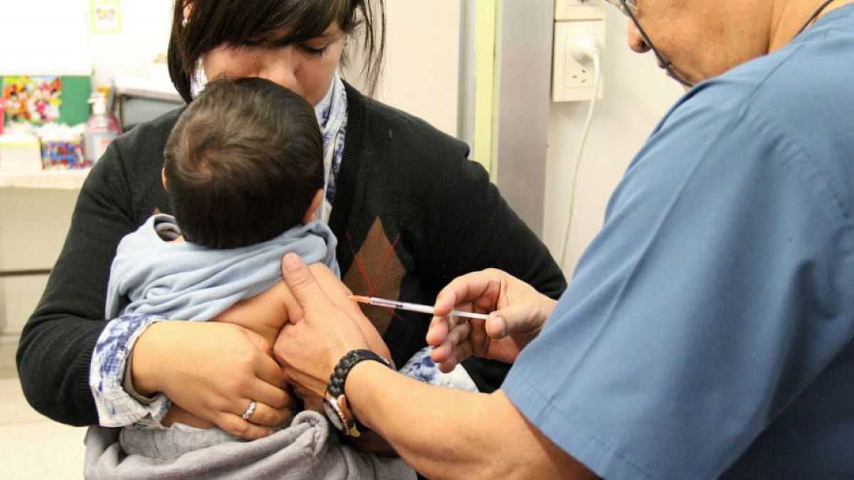 altText(Quienes no vacunen a sus hijos deberán pagar fuertes multas en Australia)}