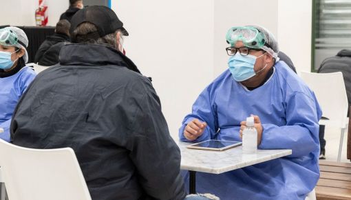 Los casos de coronavirus aumentaron 92% en una semana en la Argentina
