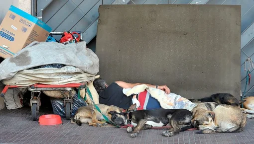 Realizan una intensa jornada para ayudar personas en situación de calle