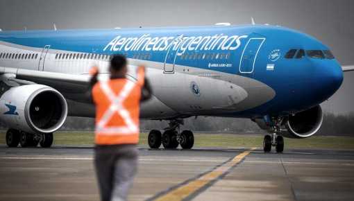 Trabajan para Aerolíneas Argentinas y denuncian que no respetan sus derechos