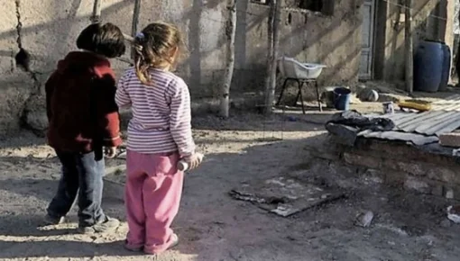 Casi 9 millones de niños son pobres o están privados de derechos básicos
