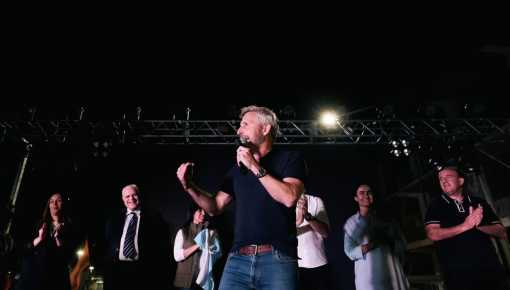 Frigerio dejó varias manzanas sin luz ni agua por usar una conexión trucha
