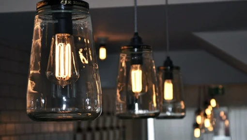 Ya rige el tarifazo de la luz: ¿Cuánto vamos a pagar?