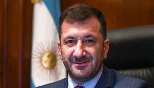 Quién es el senador Kueider, detenido en Paraguay con más de u$s 200 mil en efectivo