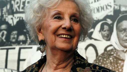 Tras el masivo acto en el Conti, el Gobierno busca desprestigiar a Estela de Carlotto