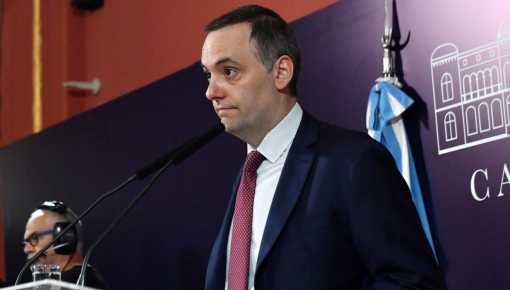 Adorni quiere censurar preguntas con un botón silenciador