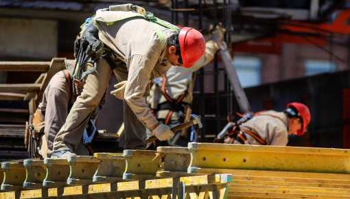 La construcción volvió a caer en julio