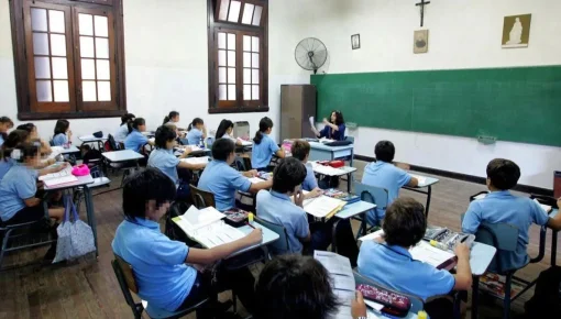 Sturzenegger salió a justificar la desregulación de cuotas de colegios privados