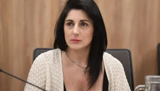 Papelón de una diputada libertaria: cree que todavía existe Checoslovaquia