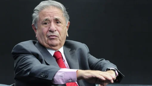 Duhalde cargó contra Milei: &ldquo;Tiene un carácter de mierda y no tiene las condiciones para gobernar&rdquo;
