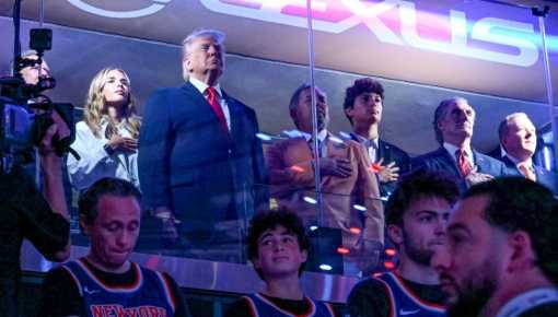 Trump fue abucheado en el Madison Square Garden y se quedó dormido