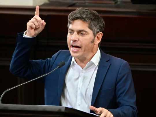 Kicillof acusó a Milei de extorsionar a las provincias