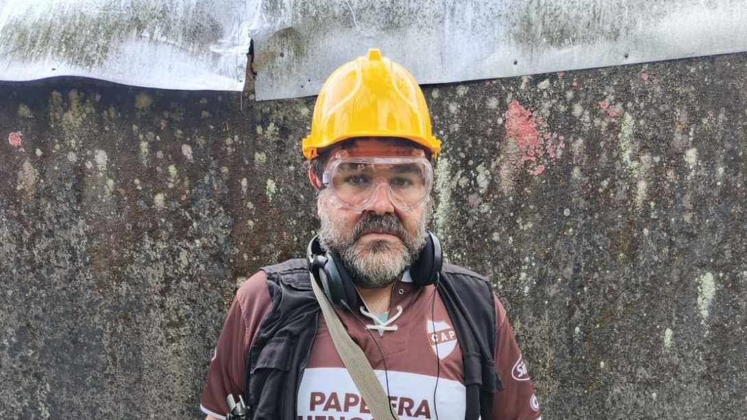 El argentino que sufrió el terremoto en Colombia y que busca sobrevivientes entre los escombros