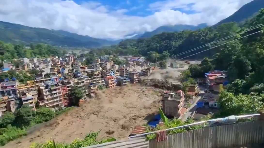 Alerta en Nepal tras el desastre: temen nuevas inundaciones mientras buscan a 2.400 desaparecidos
