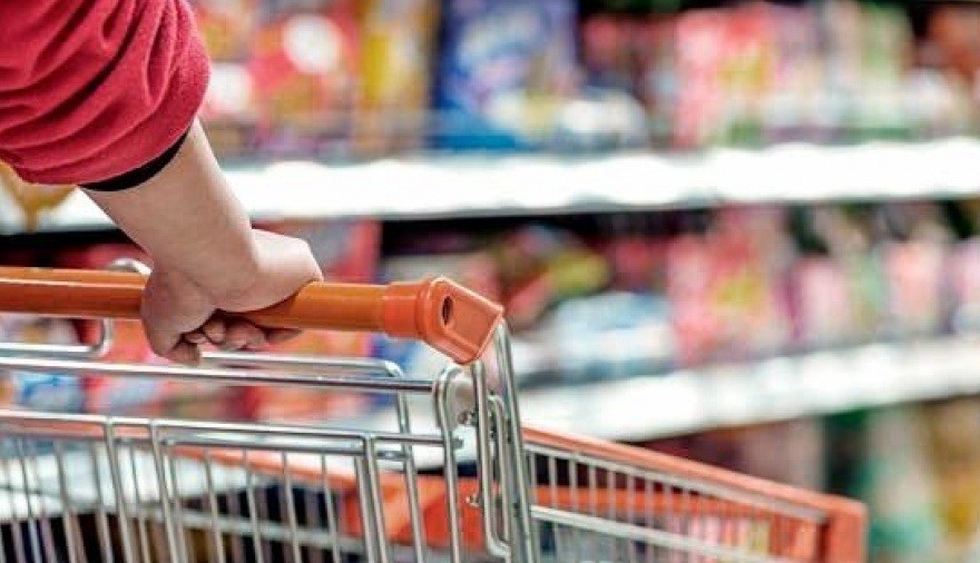 Datos oficiales: el consumo volvió a caer en agosto